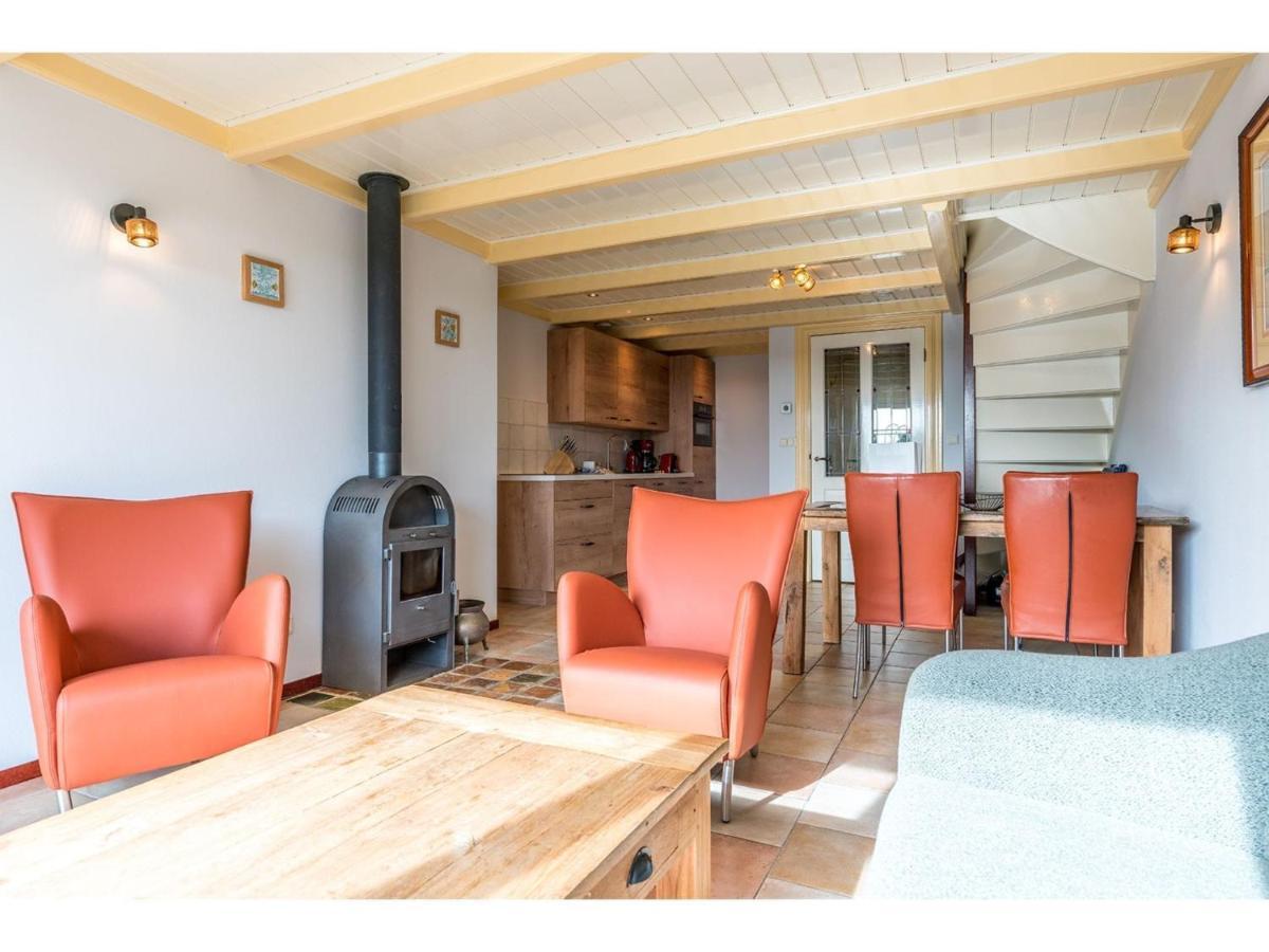 Charming Holiday Home In Texel Near Sea Oost  エクステリア 写真